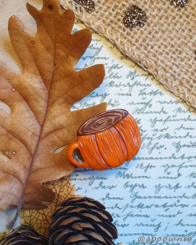 Pins Mug en forme de Citrouille 