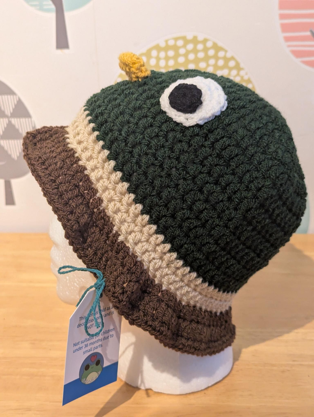 Duck/Pigeon bucket hat