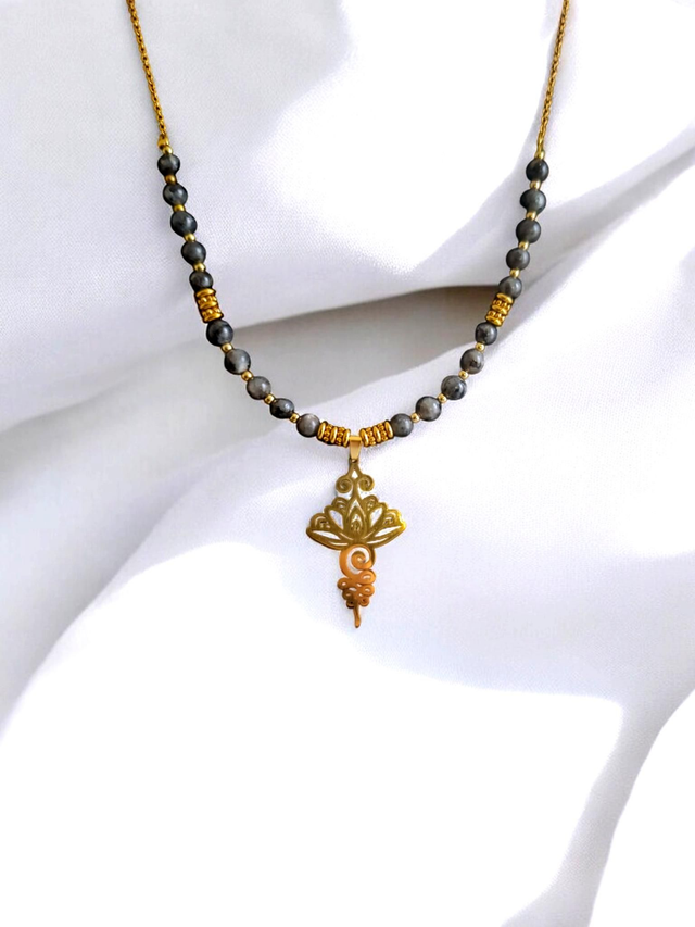 Collier Larvikite --