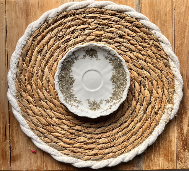 Sous-tasse - Dark flowers