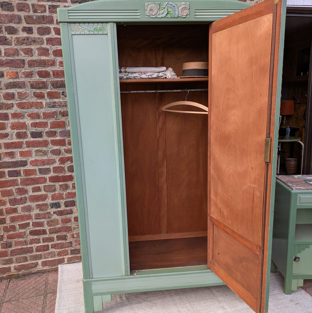 Armoire art déco verte
