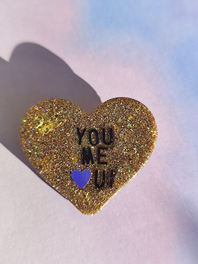 Broche cœur à paillettes - message : YOU - ME - OUI