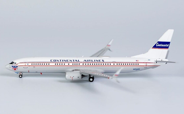 Boeing 737-900 Co9ntinental Airlines (retro) N75435