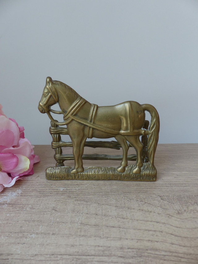 Porte lettres cheval en laiton décoration de bureau, porte courrier forme cheval, cadeau pour lui, rangement organisation de bureau