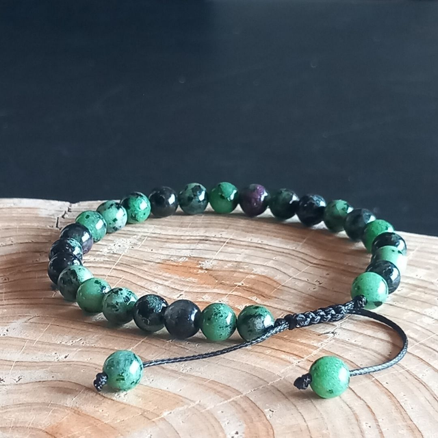 Bracelet ajustable en Rubis sur Zoïsite