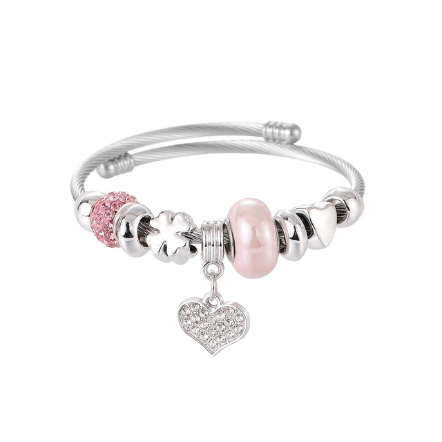 Pulseira Bracelete Rígida em Aço Inox com Berloques de Coração e Trevo - Ref. FP-62841