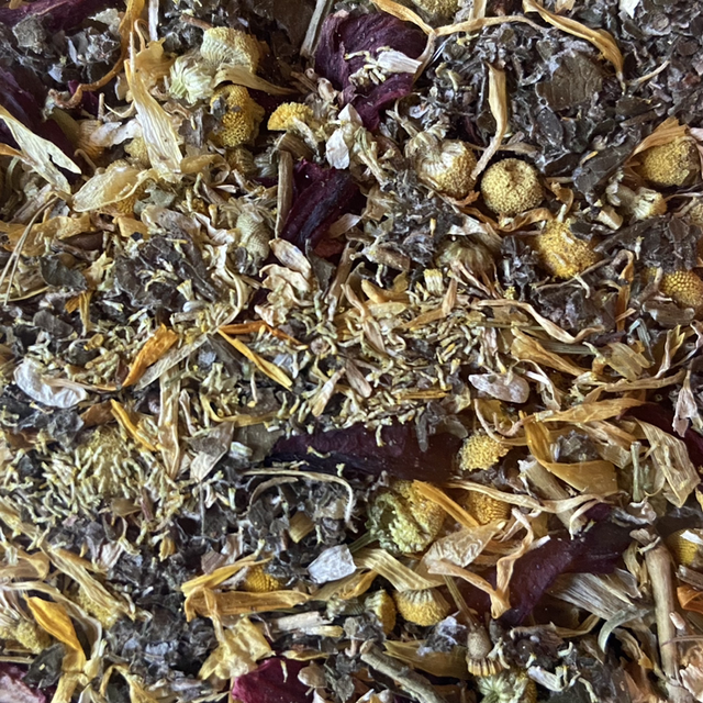 calendula, hibiscus, raspberry leaf & chamomile blend