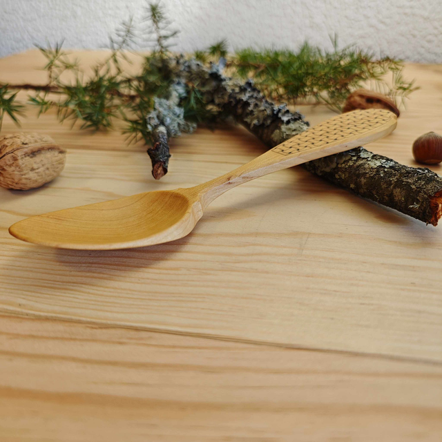 Cuillère en érable torréfié avec Kolrosing-C364