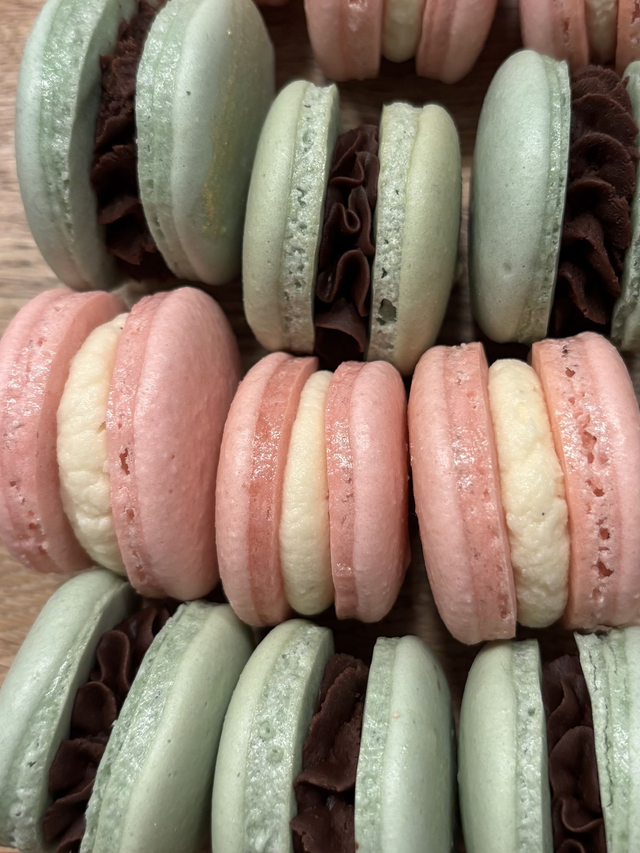 Macrons