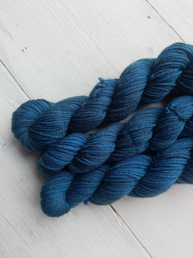 Mini Skein Apollo 4ply 20g/80m