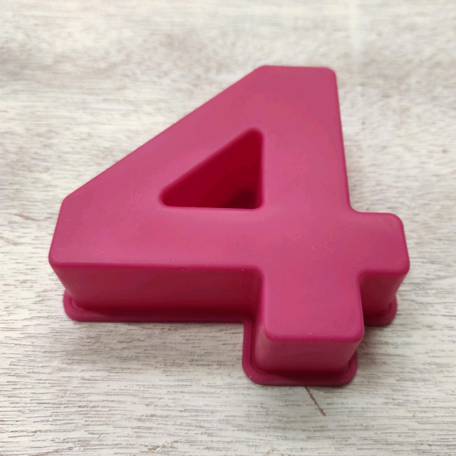 Stampo numero 4 in silicone Mercury