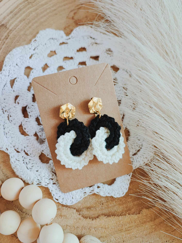 Boucles d'oreilles au crochet Infini. Boucles d'oreilles pendantes en acier inoxydable et coton pour femme 