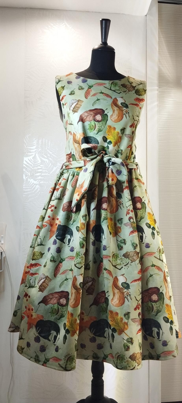 Robe Lindy Bop Green Woodland Fairy Forest T46/48