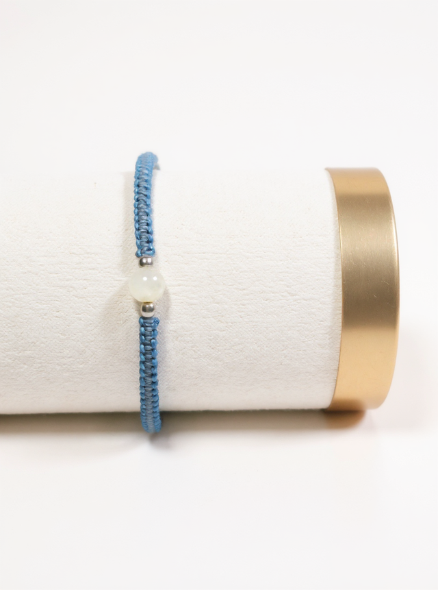 Bracelet double face 1 perle naturelle en micro-macramé