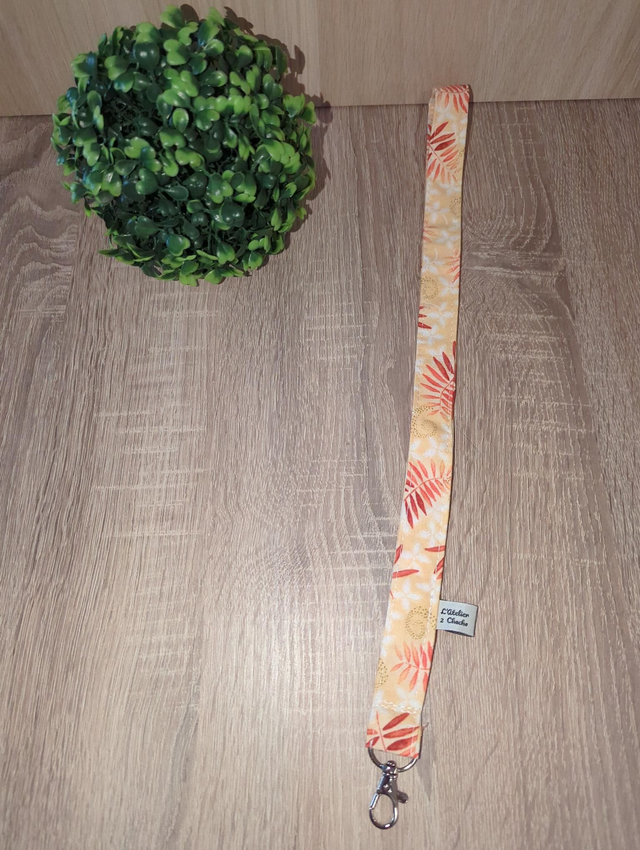 Porte clé tour de cou 1