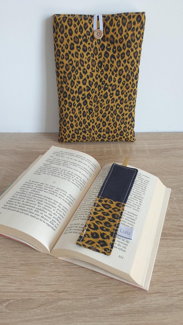 Pochette à livre + marque pages léopard 🐆 