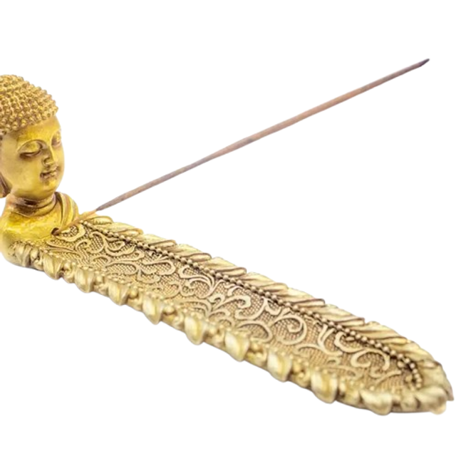 Budha suitsukealusta kulta