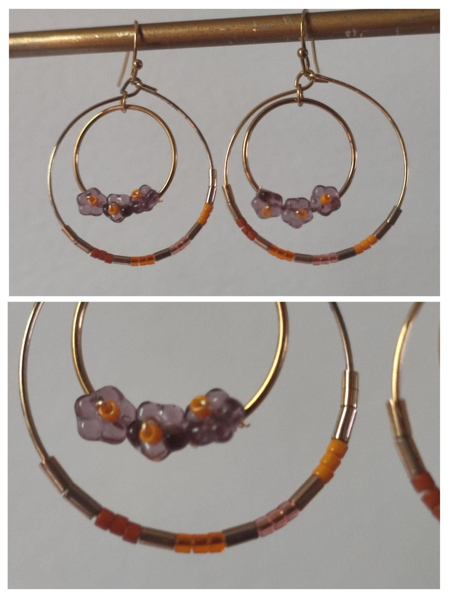 Boucles d'oreilles cercles et fleurs en verre violine et orange 