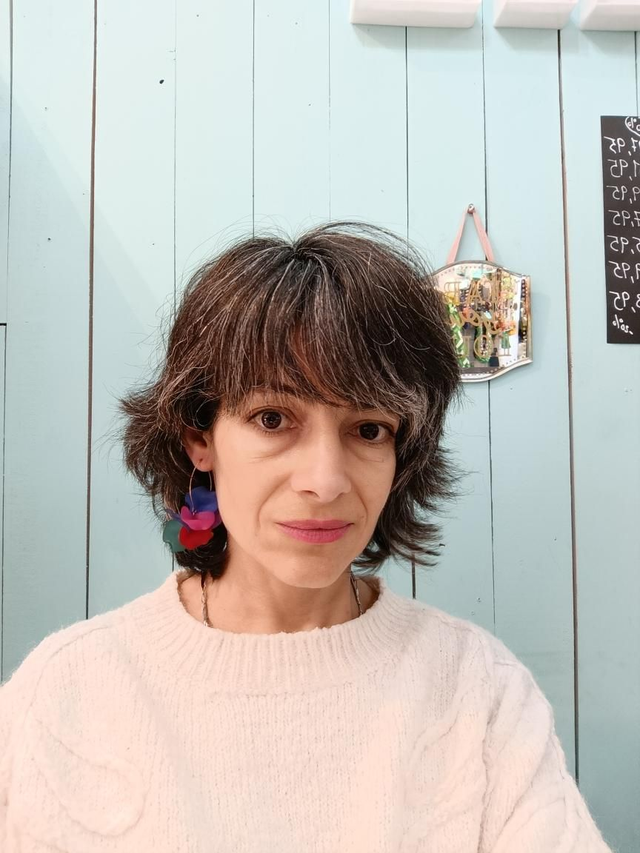 Pendientes flor acrílica multicolor 