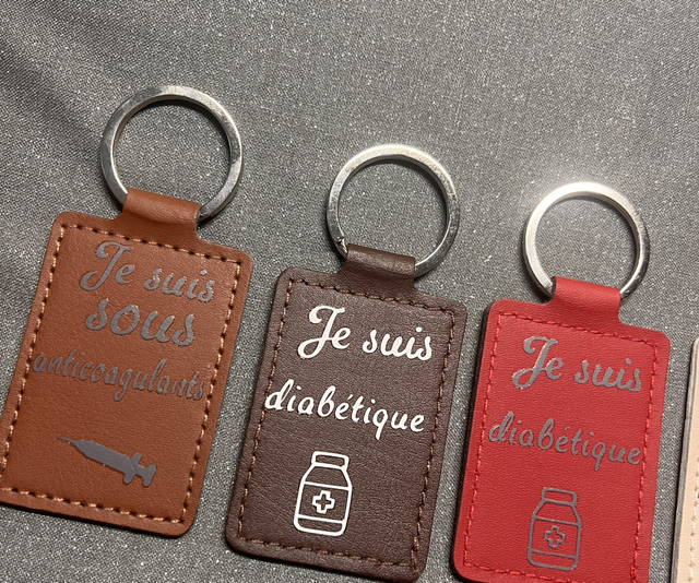 Porte clefs secours cuir 