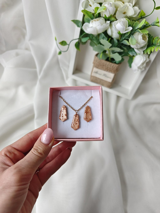 Komplet ogrlica in uhani - Bron barva a potiskom