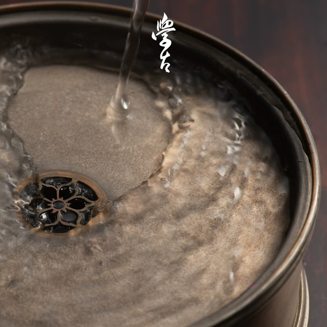 纯锡圆壶承Base ronde pour théière en étain pur