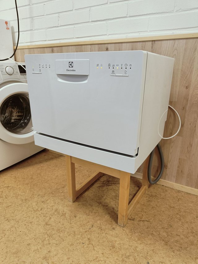 Electrolux pöytätiskikone