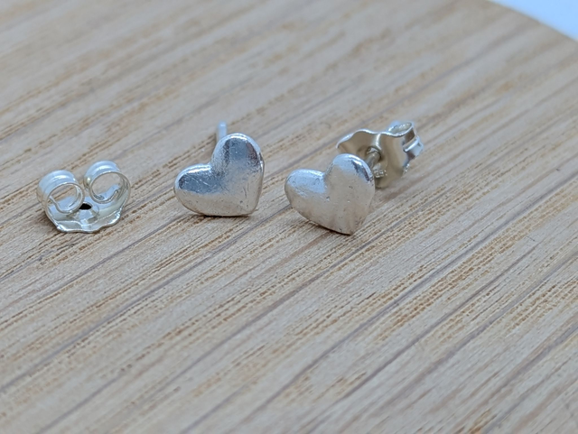 Small Curved Heart Earrings