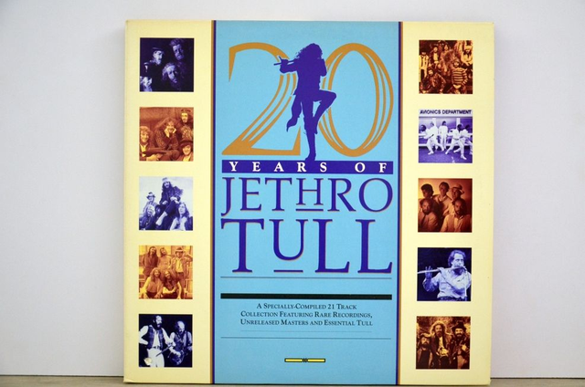 Jethro Tull - 20 Years Of Jethro Tull (2-LP, Gatefold) (1988)