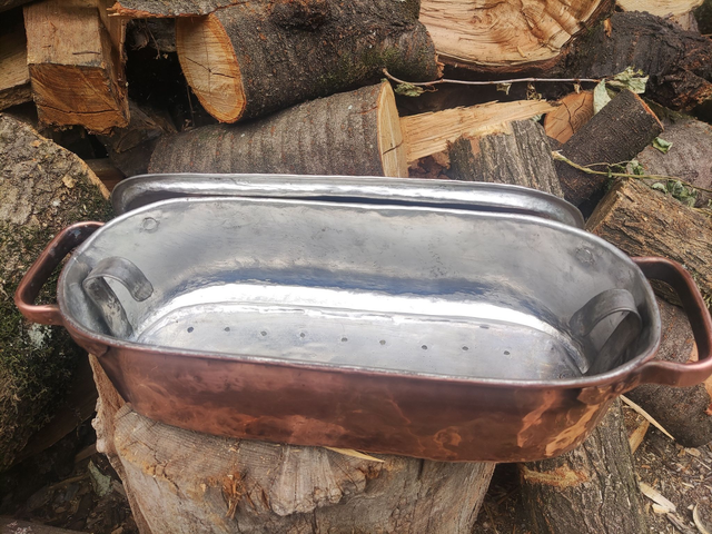 Fish cooking pot, oval handmade in copper