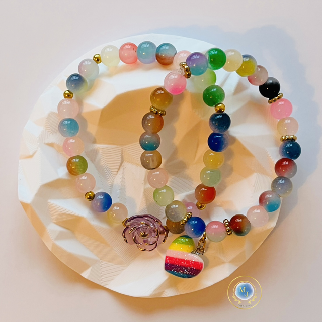 Handgemaakte Multicolor Armbanden Set met Glaskralen & Speelse Bedels 