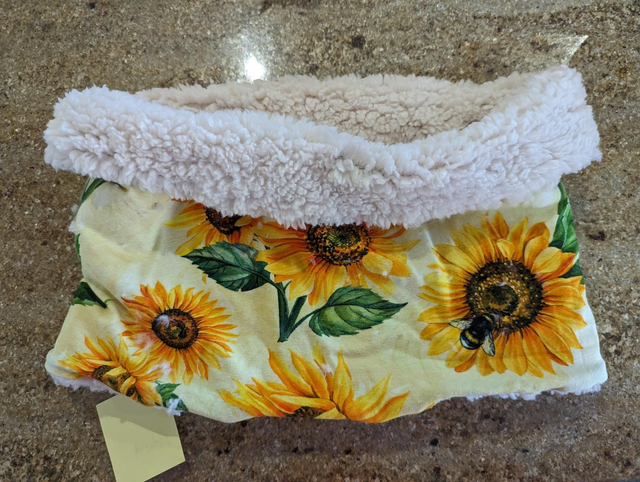 Sunflower bumble bee snood