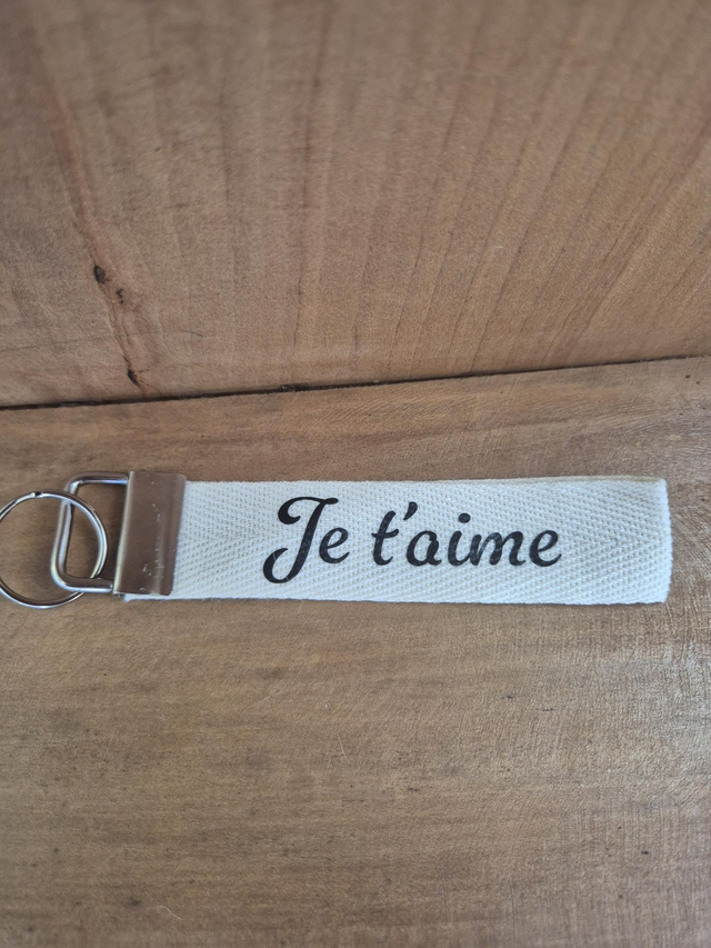 Porte clef ruban "je taime"