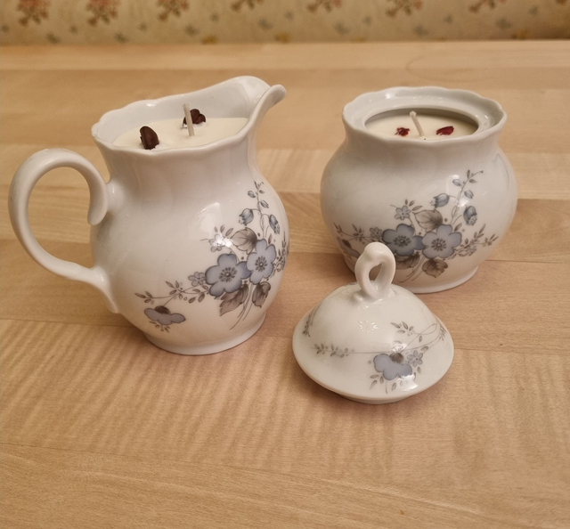 Kerzen im Zuckertopf mit Deckel und im Milchkännchen - Unikate