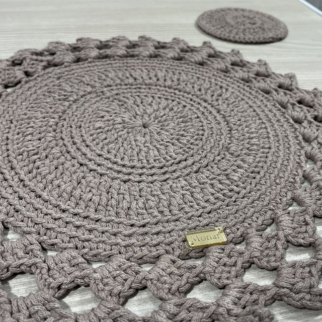 Sottopiatto e Sottobicchiere ad Uncinetto 