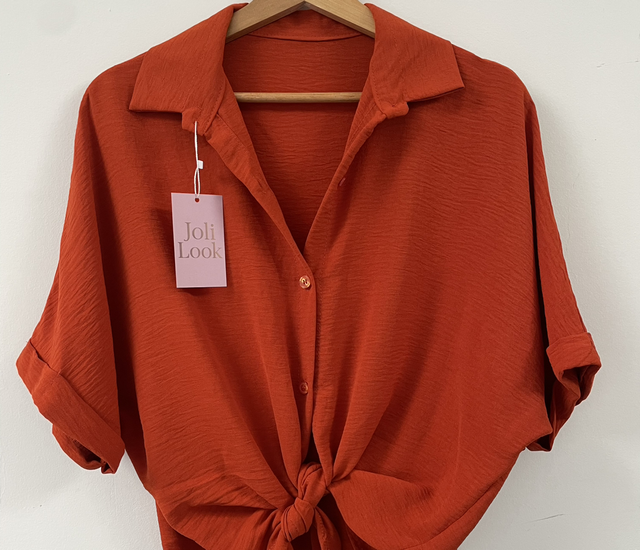 Chemise nouée 