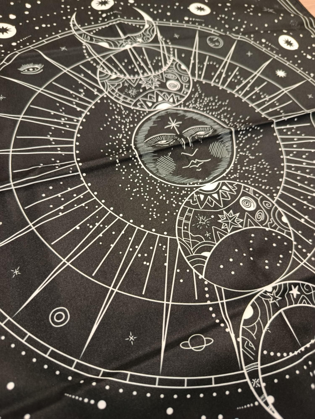 Tapis de tarot et oracle Phases de la Lune – Tissu 48 x 48 cm