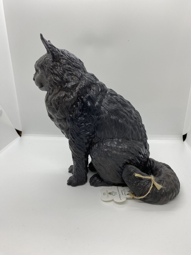 Hand-painted Maine Coon Ornament