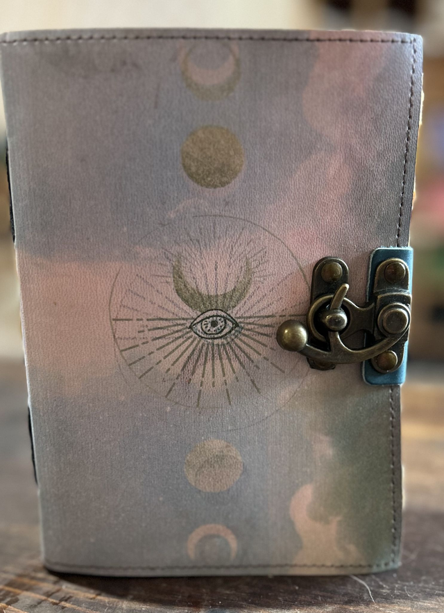 Carnet de notes en cuir à bords frangés « Phases de la lune » 