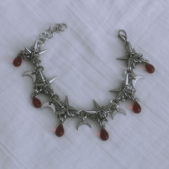 Hannah - collection "Soft Blood"