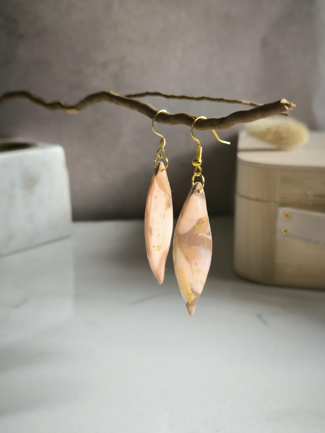 Boucles d'oreilles Déesse Écrue Feuille