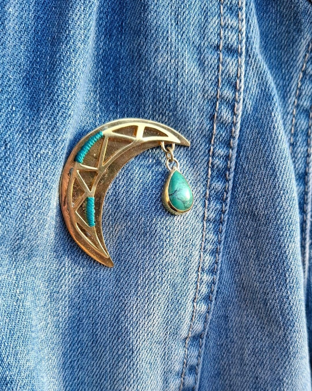 Broche Lune et Turquoise naturelle
