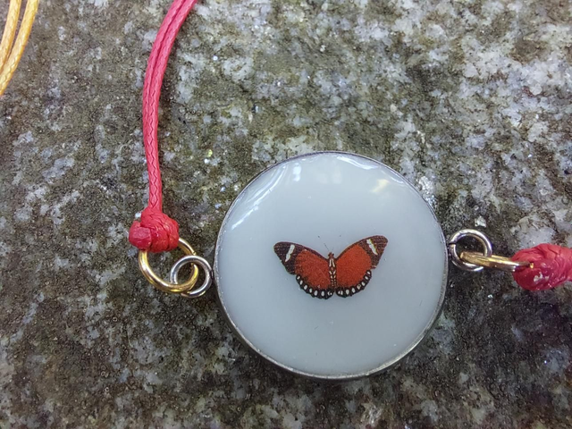 Bracelet papillon rouge