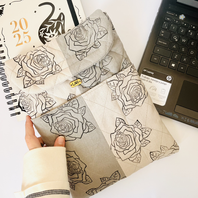 Funda acolchada 📖