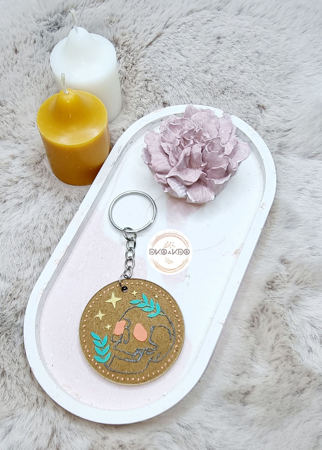 Porte clé en bois Boho Skull