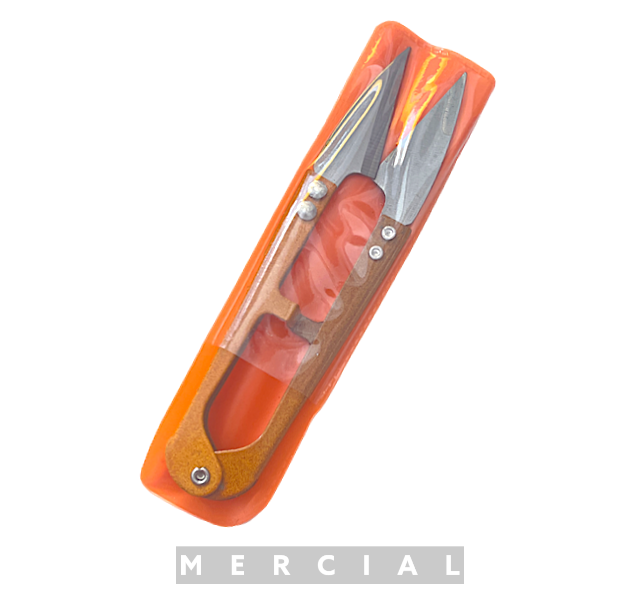 Coupe fil avec pochette