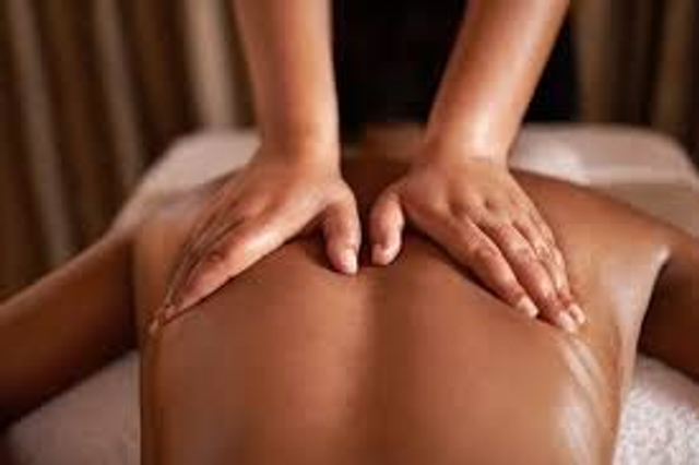 Massage Profond 60 mns avec Yolanda