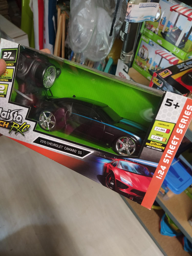 VOITURE CHEVROLET CAMARO RADIOCOMMANDÉ