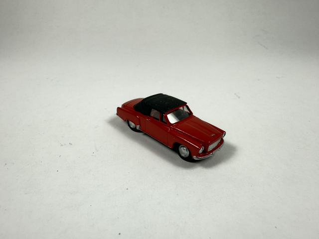 WARTBURG W311-300HT Roadster mit Stoffdach geschlossen DDR 1965