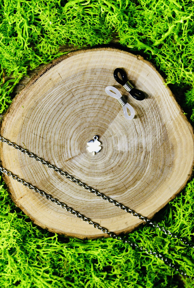 Chaine de lunettes touche de magie argentée personnalisée Trèfle